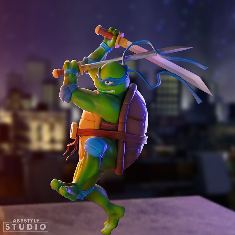 TMNT LEONARDO FIGURE
