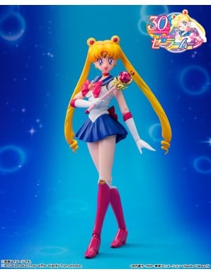 Bandai S.H. Figuarts Sailor Moon Crystal Star Compact Edition