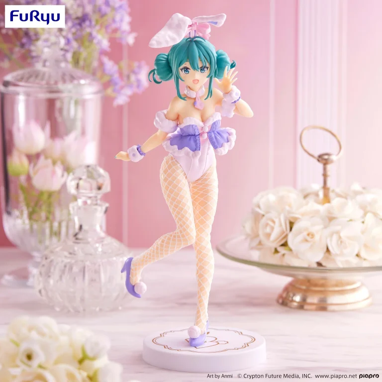 HATSUNE MIKU BICUTE BUNNIES STATUE